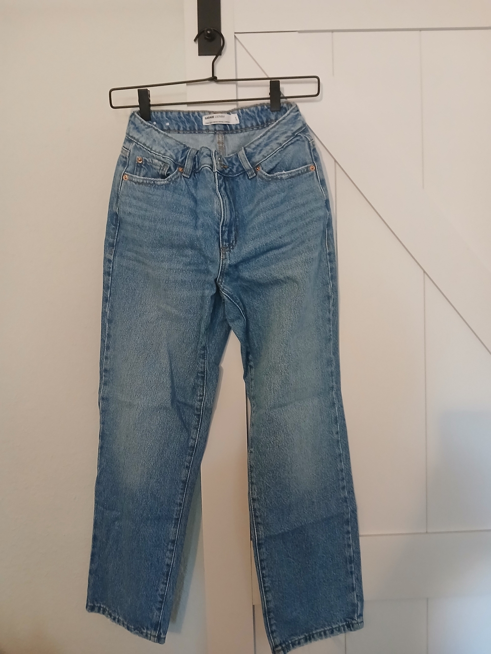 Garage Light Wash Straight Leg Jeans